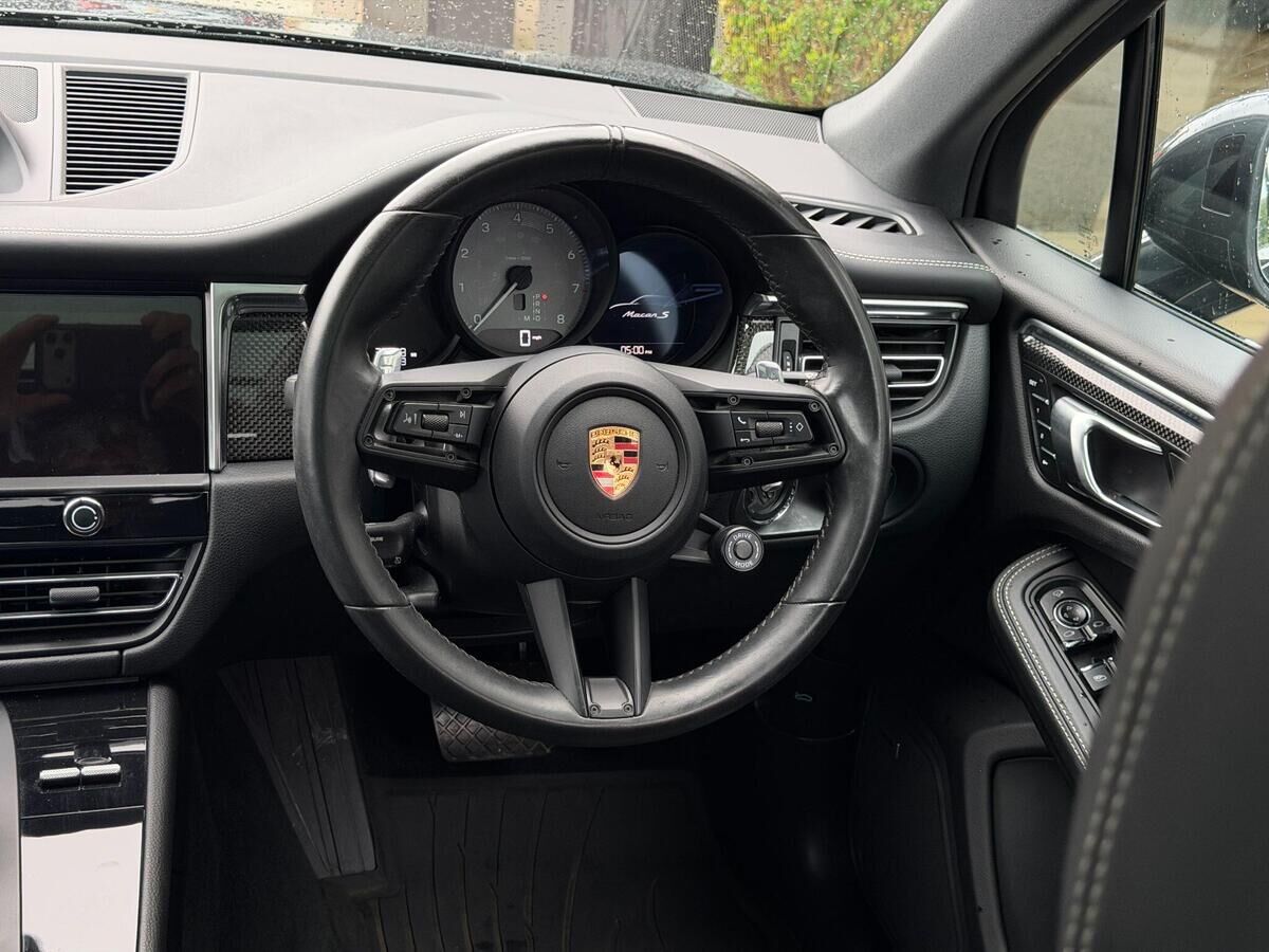 Porsche Macan Macan Gallery Image