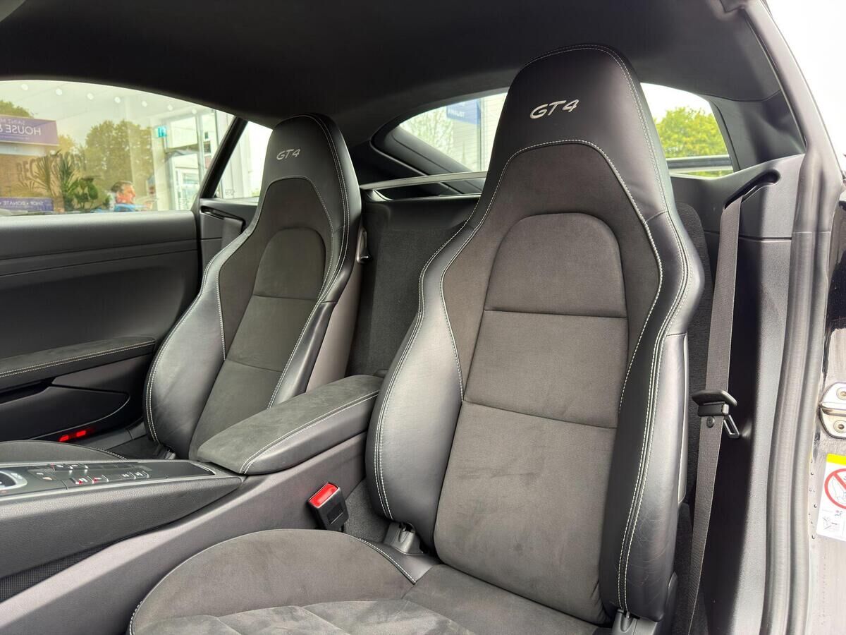 Porsche 718 Cayman 718 Cayman Gallery Image