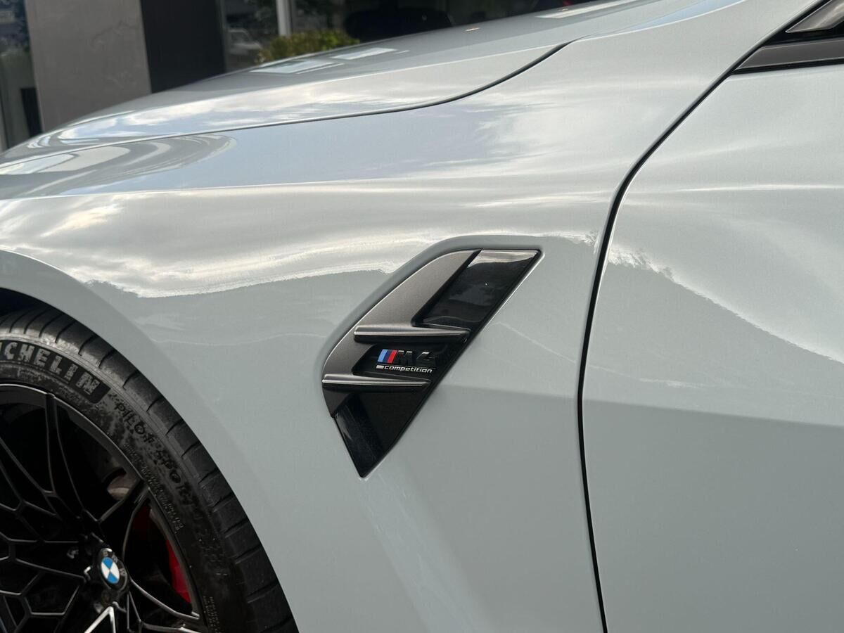 BMW M4 M4 Gallery Image