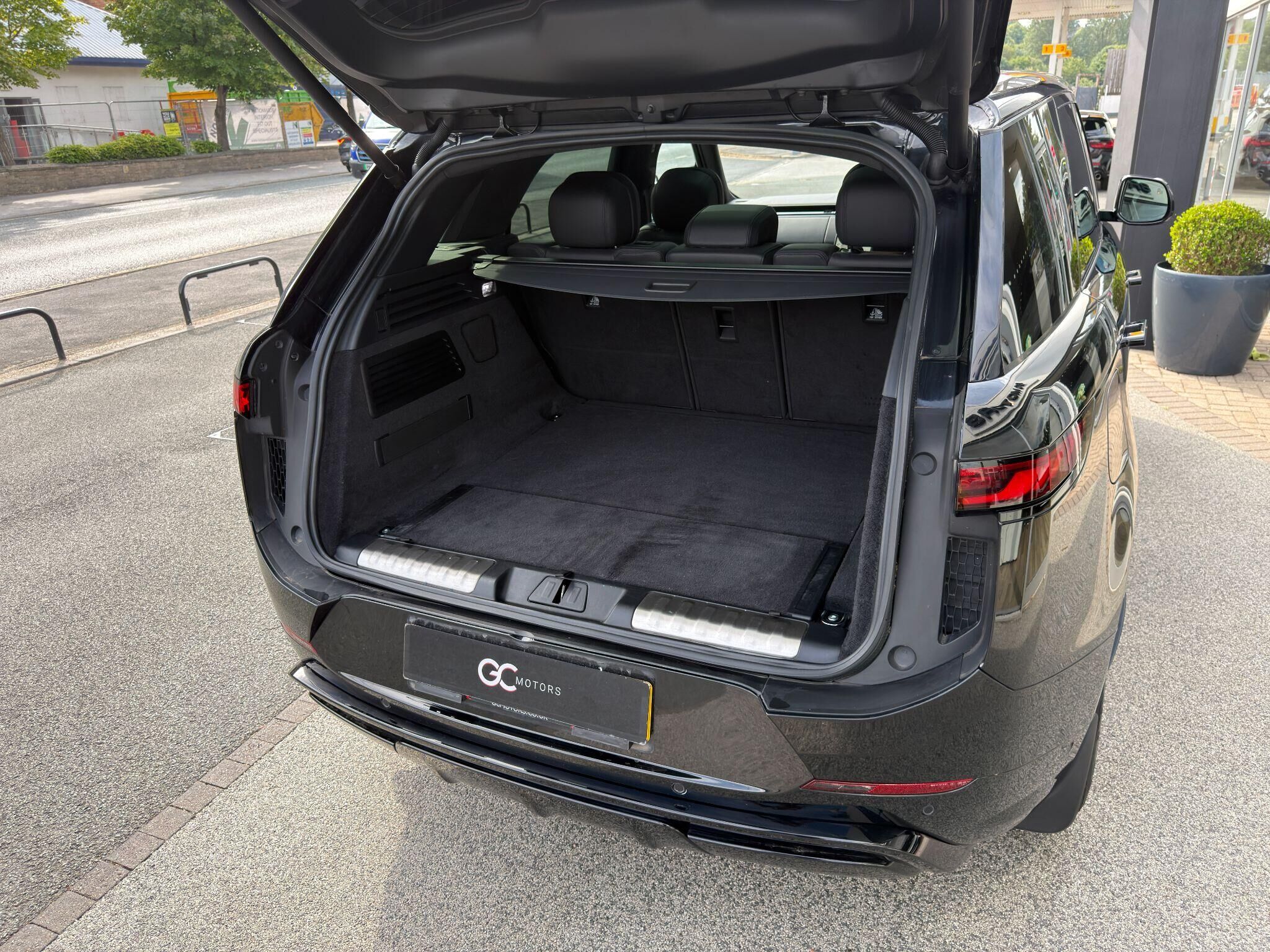 Land Rover Range Rover Sport Range Rover Sport Gallery Image
