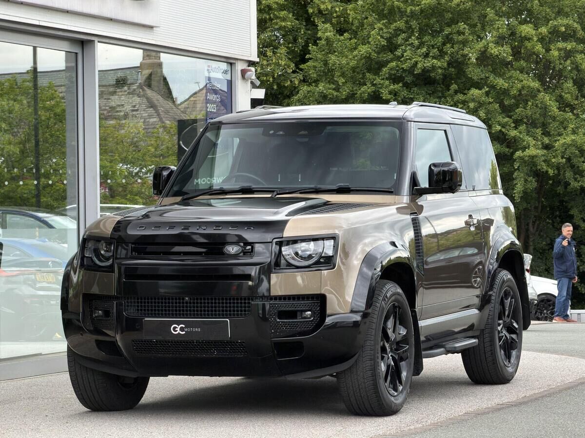 Land Rover Defender 90 Defender 90 Gallery Image