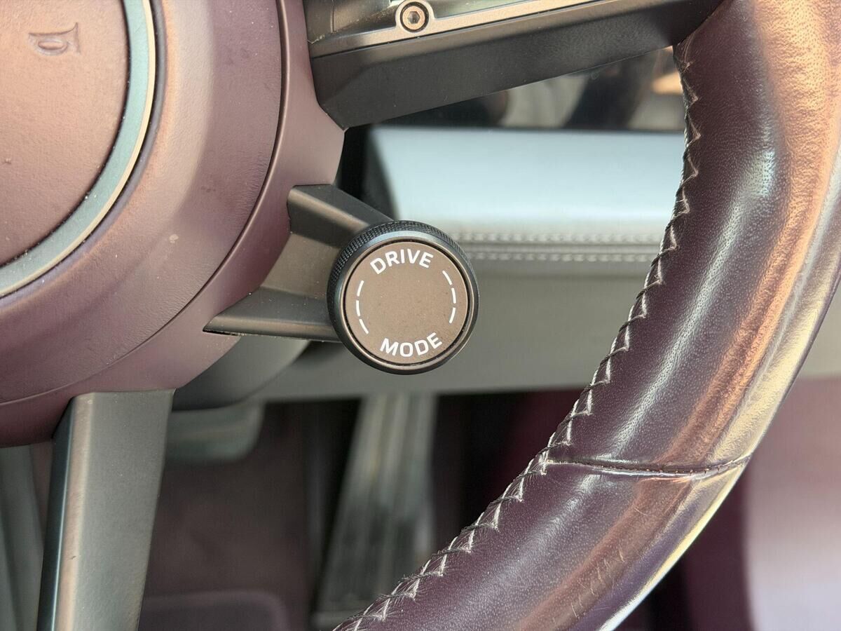 Porsche Taycan Taycan Gallery Image