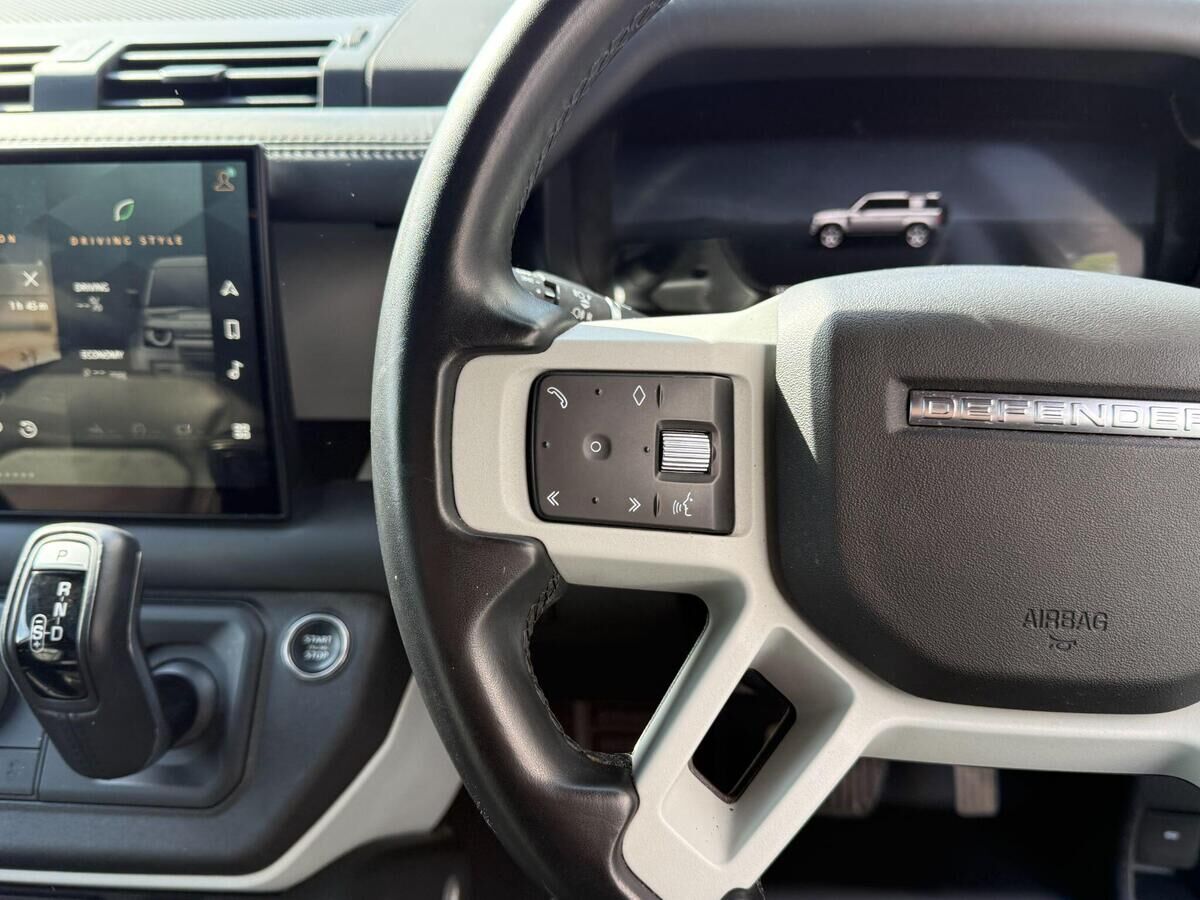 Land Rover Defender 110 Defender 110 Gallery Image