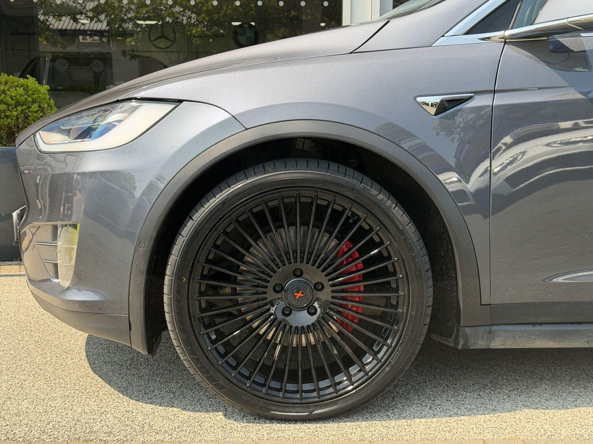Tesla Model X Model X Gallery Image