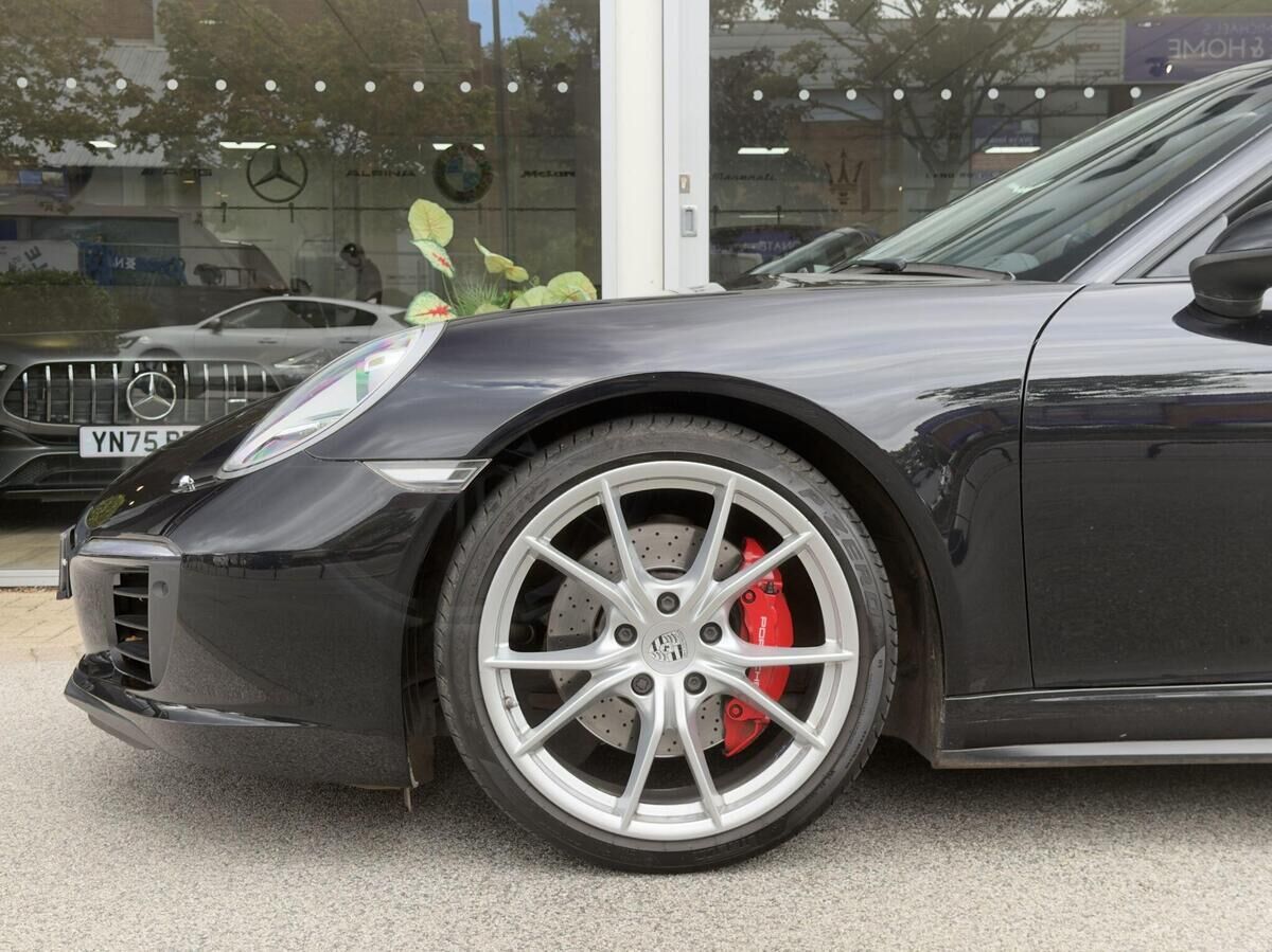 Porsche 911 911 Gallery Image