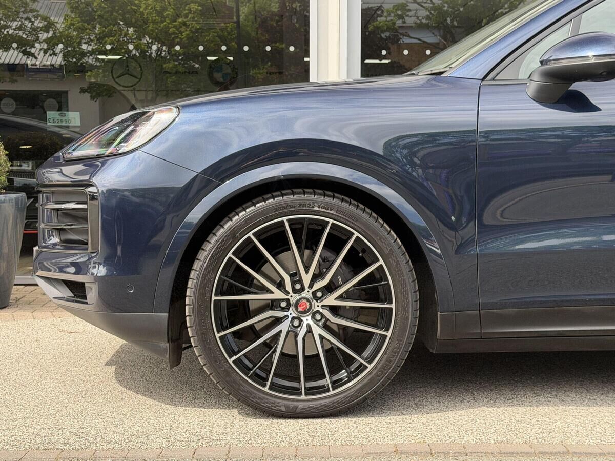 Porsche Cayenne Cayenne Gallery Image