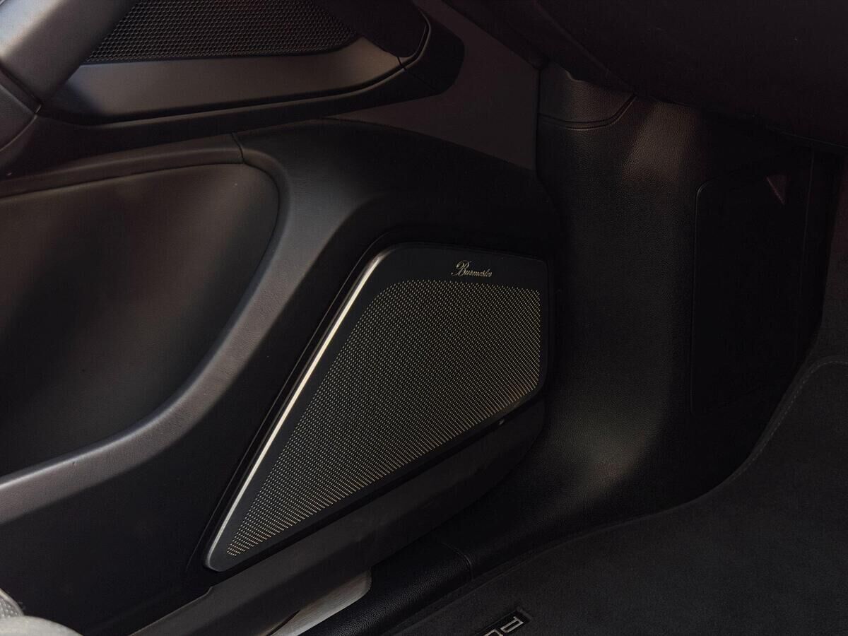 Porsche Cayenne Cayenne Gallery Image