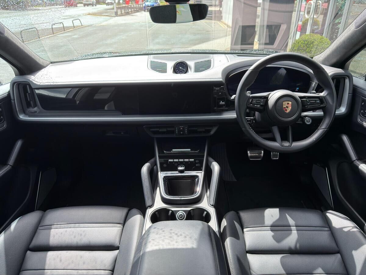 Porsche Cayenne Cayenne Gallery Image