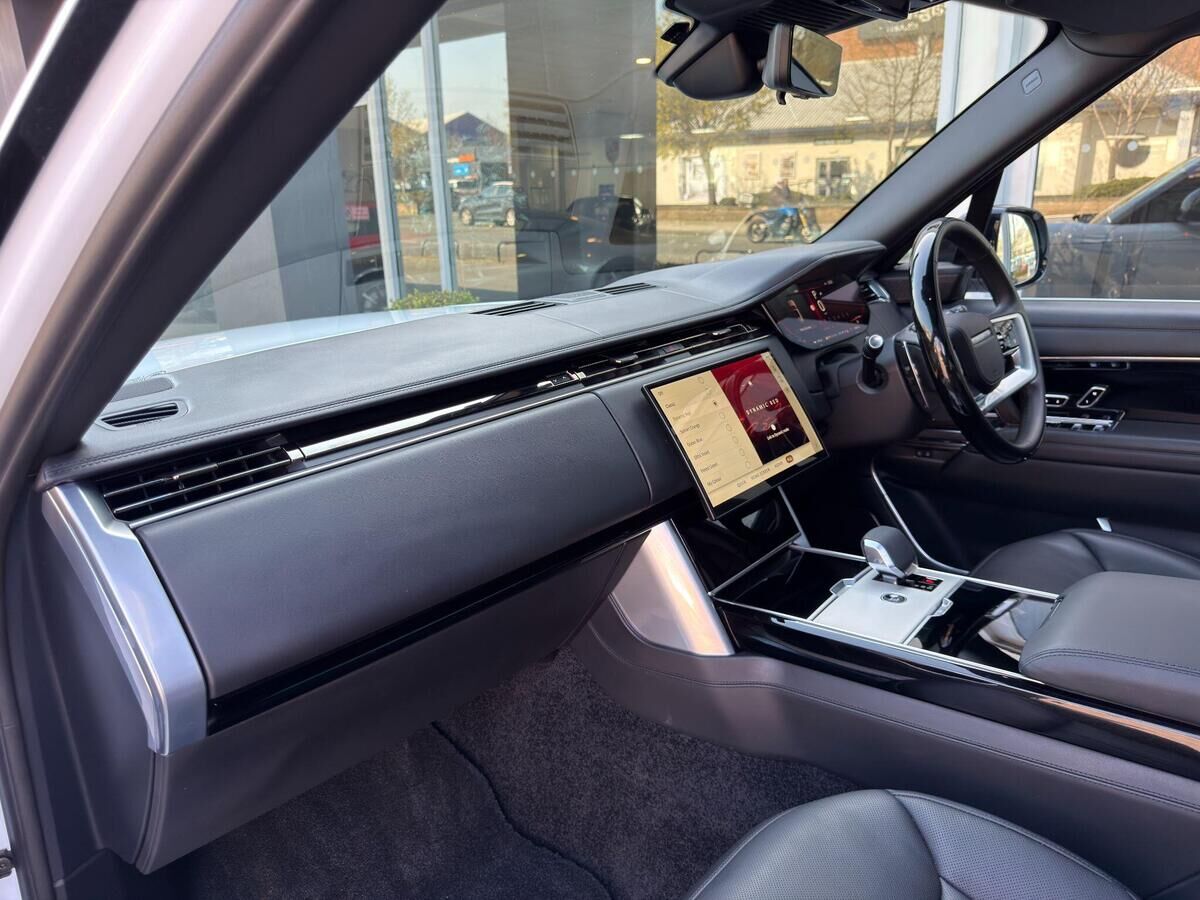 Land Rover Range Rover Range Rover Gallery Image