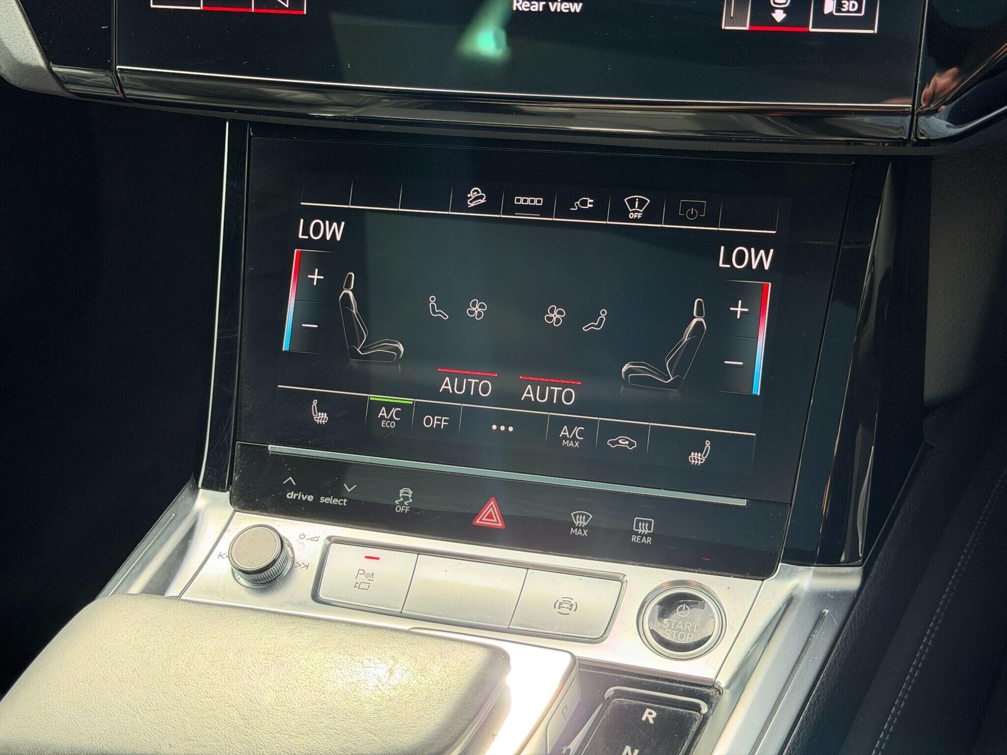 Audi e-tron e-tron Gallery Image