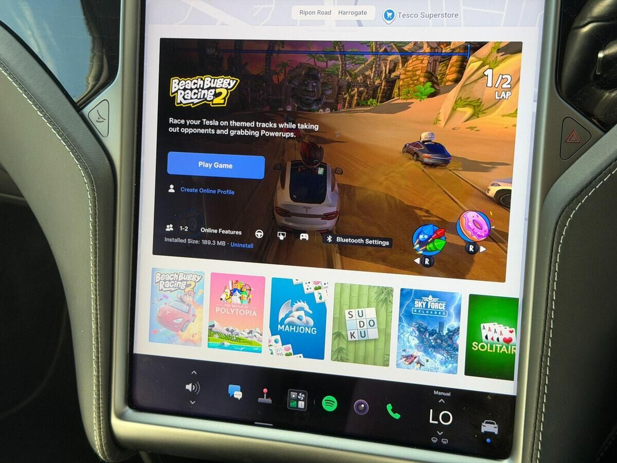 Tesla Model X Model X Gallery Image