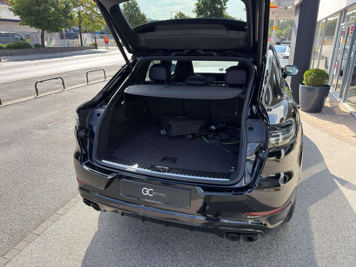 Porsche Cayenne Cayenne Gallery Image