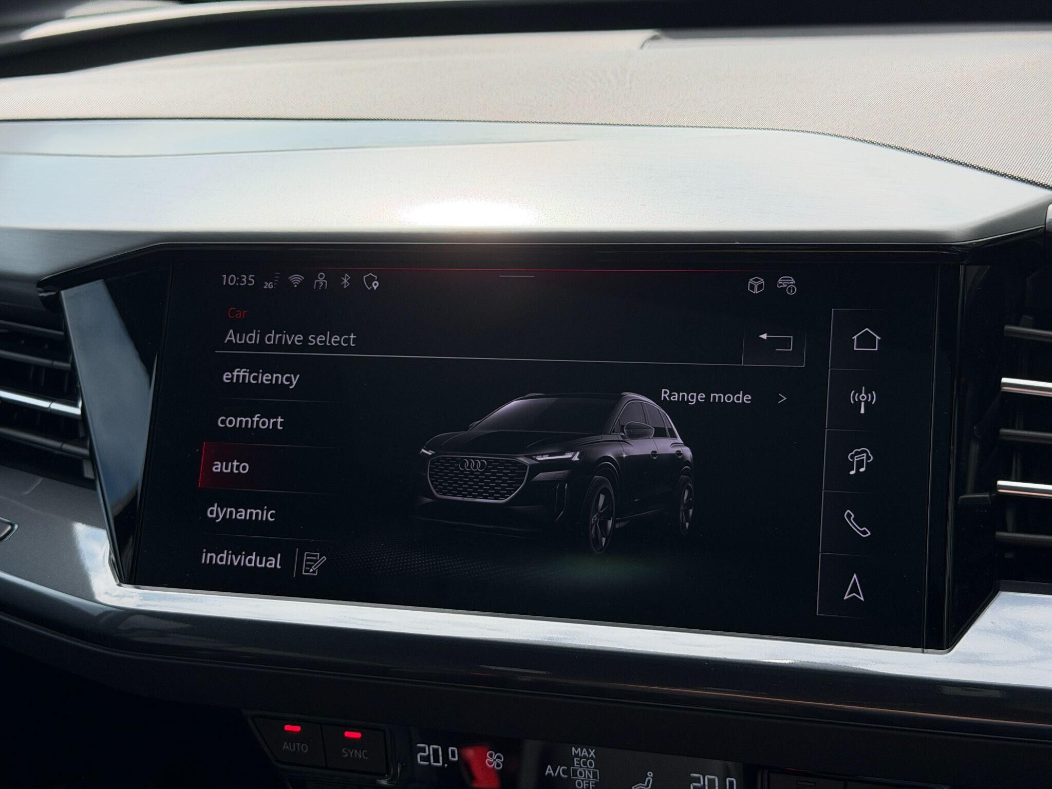 Audi Q4 e-tron Q4 e-tron Gallery Image