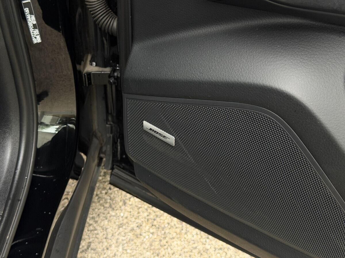 Porsche Cayenne Cayenne Gallery Image