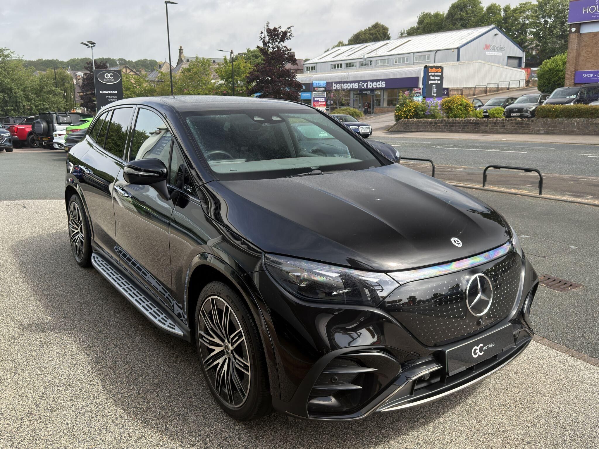Mercedes-Benz EQE EQE Gallery Image