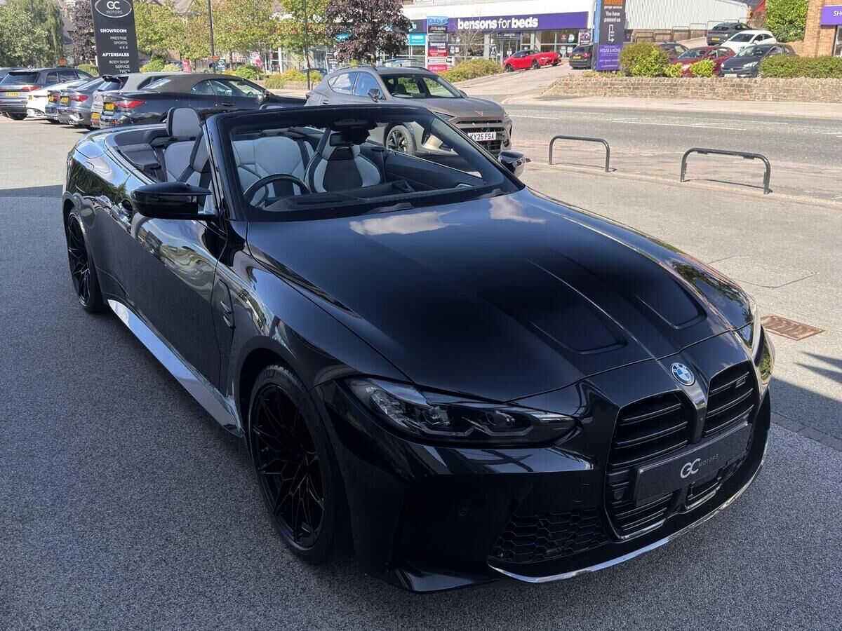 BMW M4 M4 Gallery Image