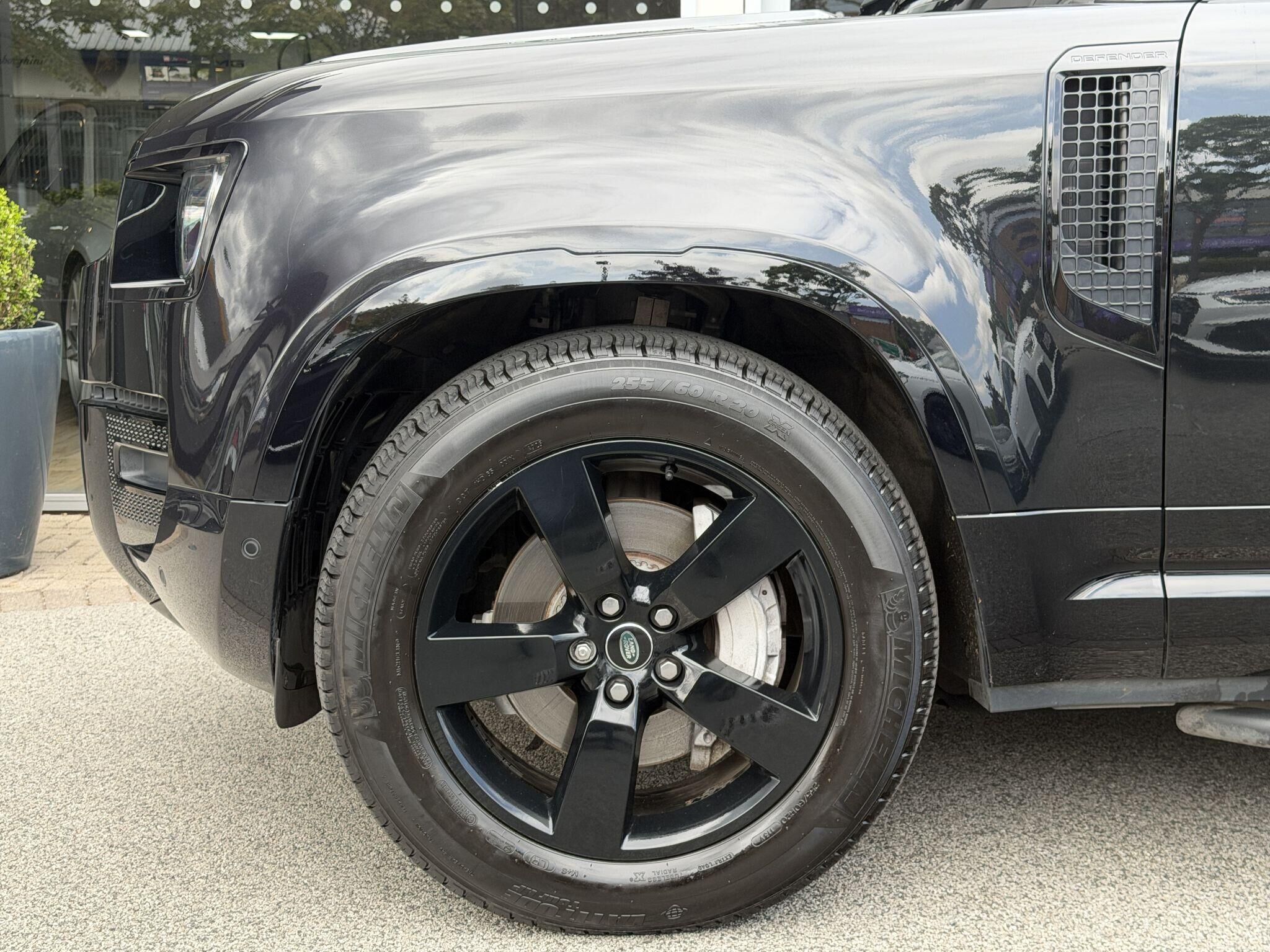 Land Rover Defender 110 Defender 110 Gallery Image
