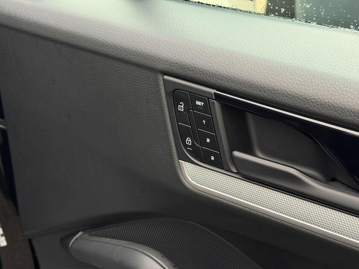 Porsche Cayenne Cayenne Gallery Image