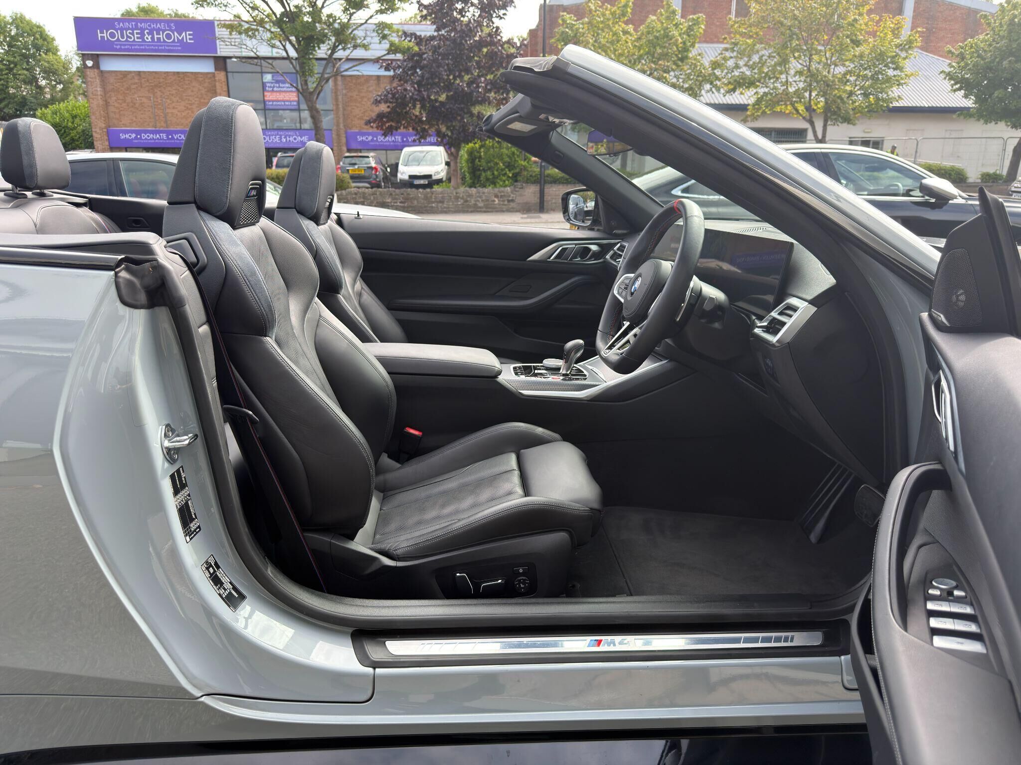 BMW M4 M4 Gallery Image