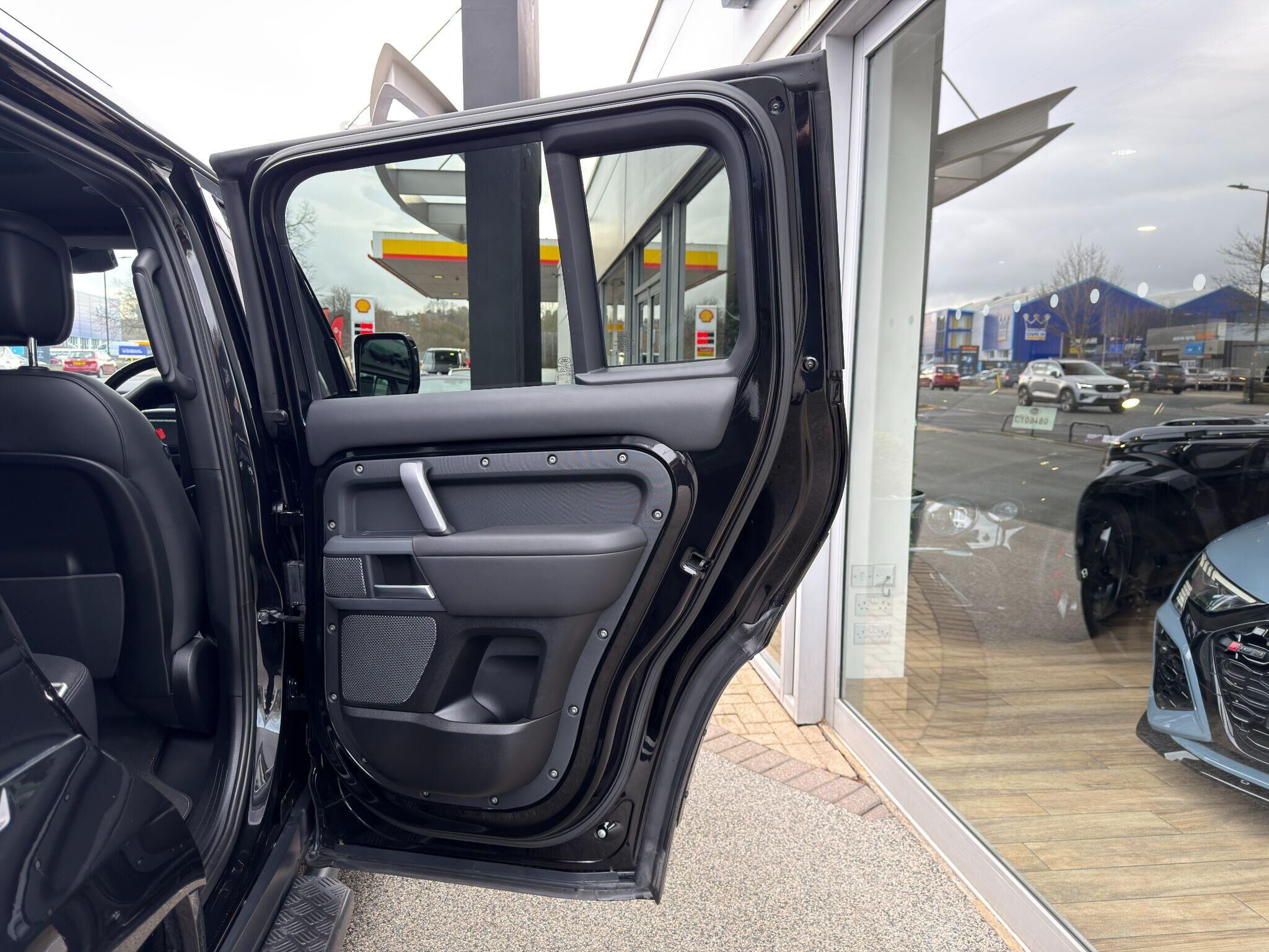 Land Rover Defender 110 Defender 110 Gallery Image