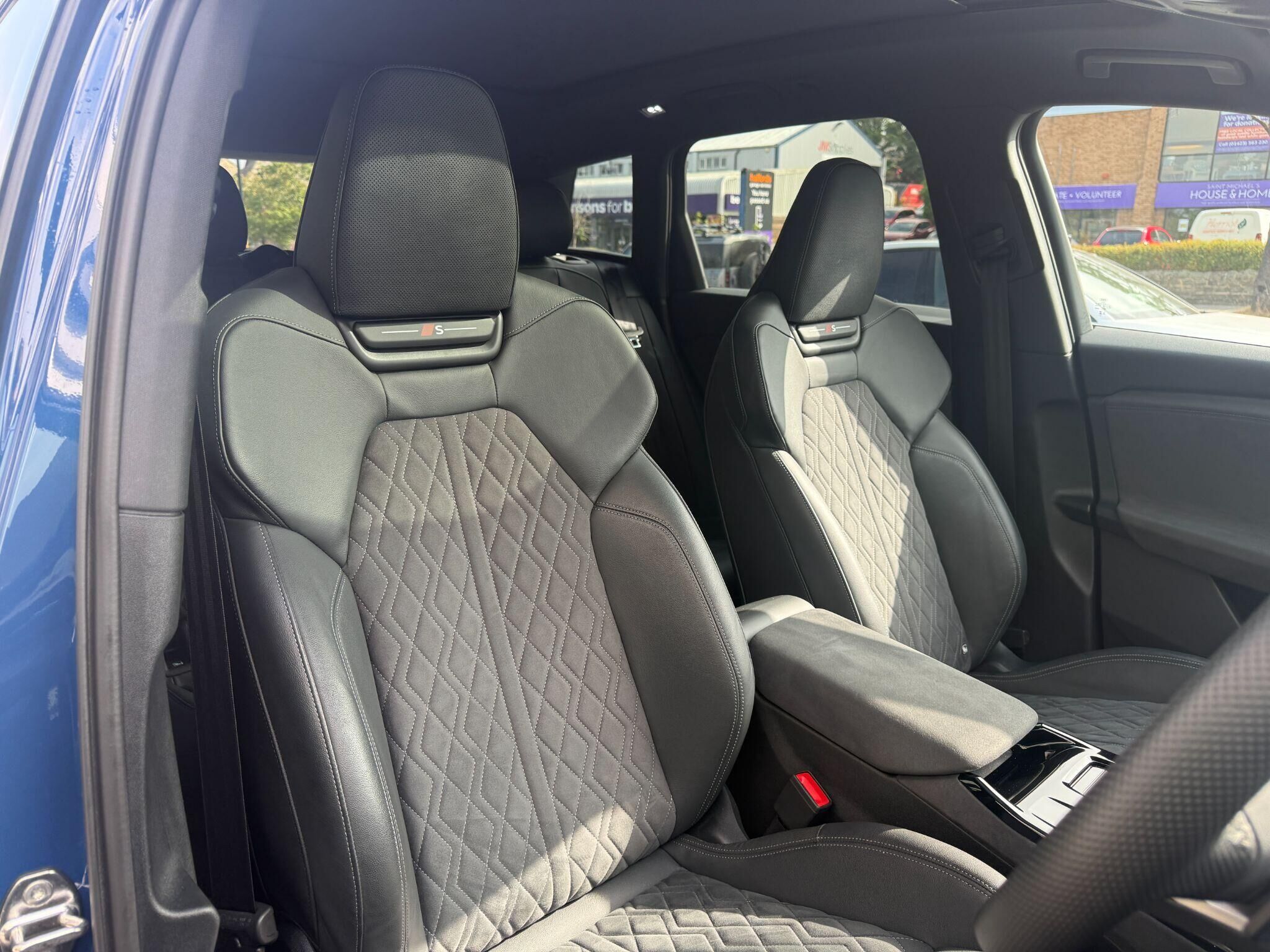 Audi Q6 e-tron Q6 e-tron Gallery Image