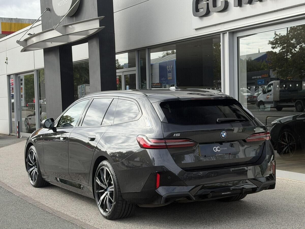 BMW i5 i5 Gallery Image