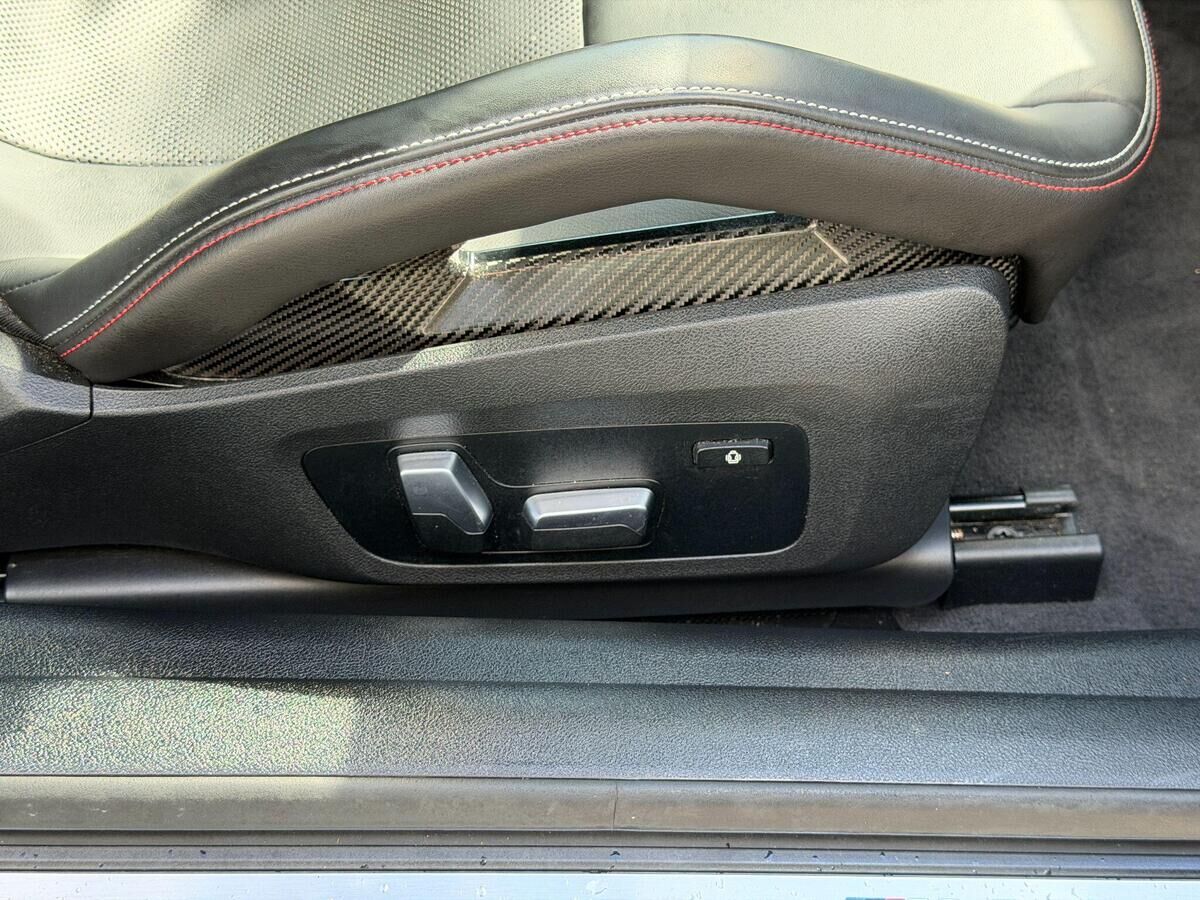 BMW M4 M4 Gallery Image