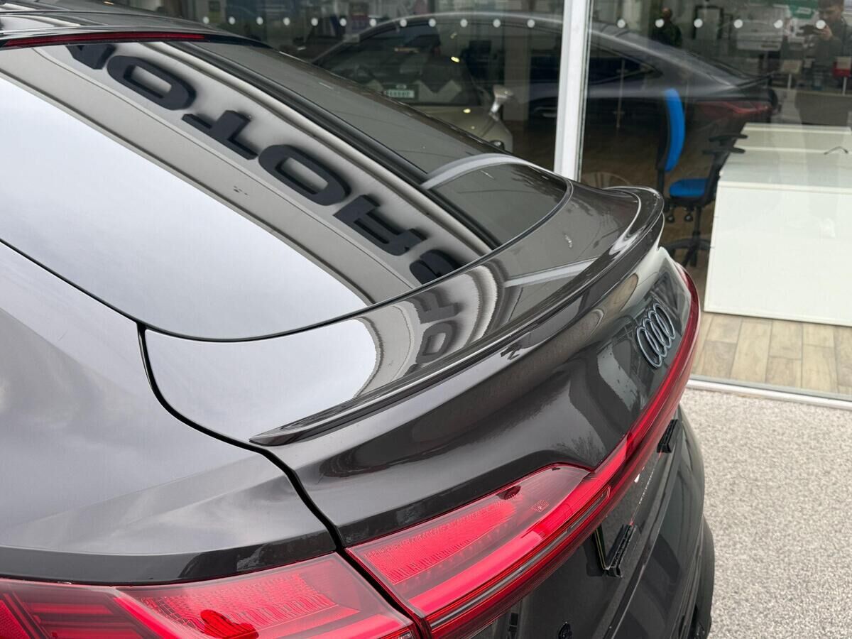 Audi Q8 e-tron Q8 e-tron Gallery Image