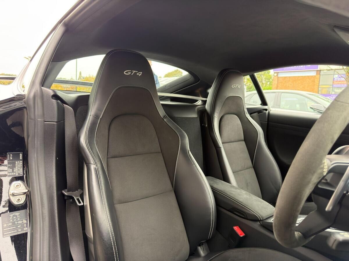 Porsche 718 Cayman 718 Cayman Gallery Image