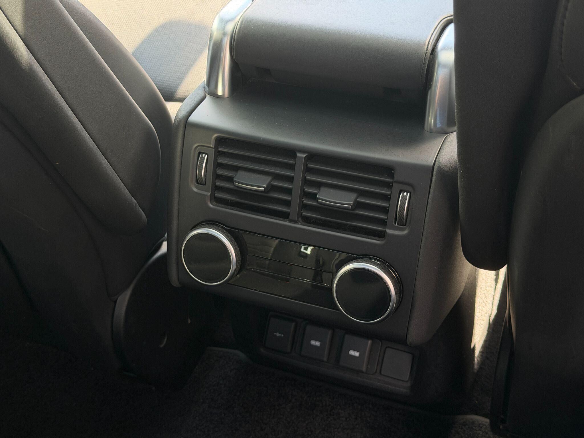 Land Rover Discovery Discovery Gallery Image
