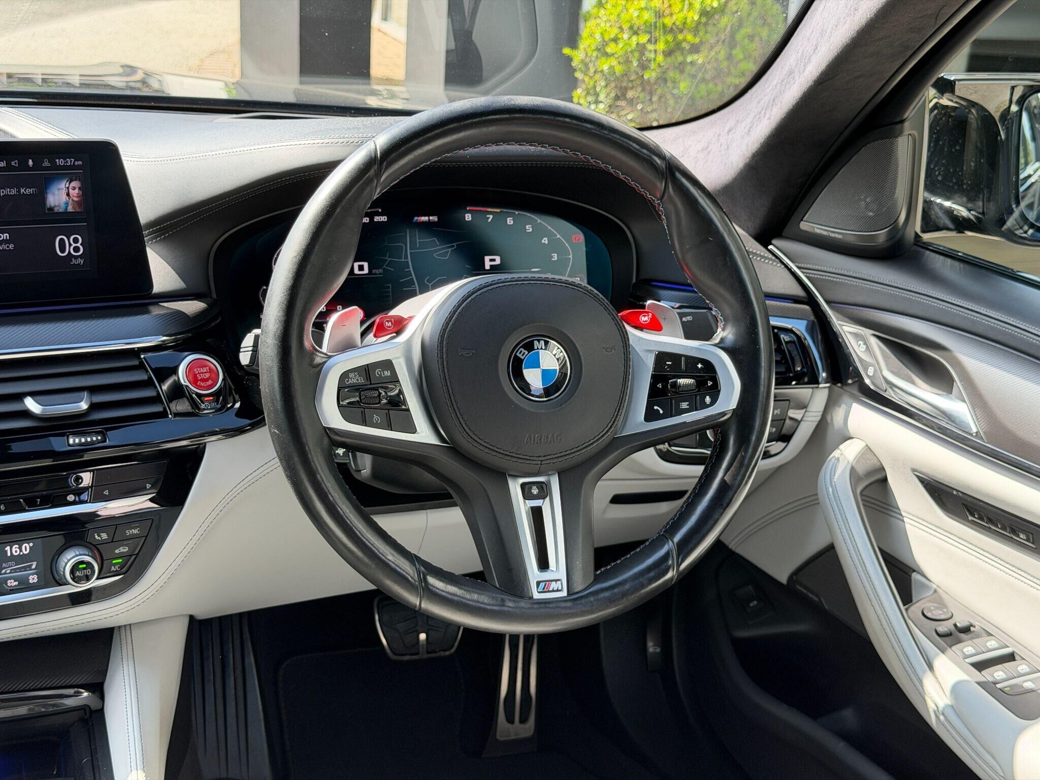 BMW M5 M5 Gallery Image