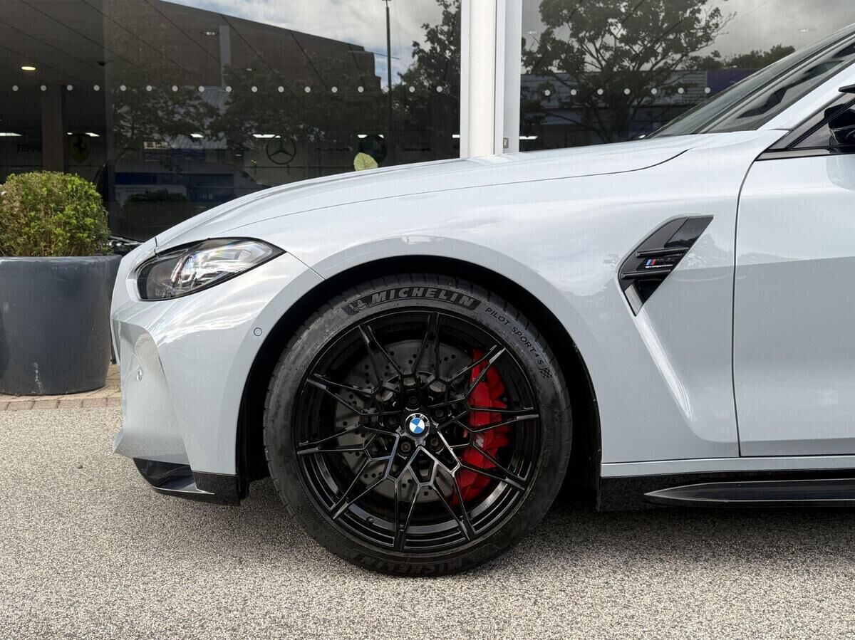 BMW M4 M4 Gallery Image