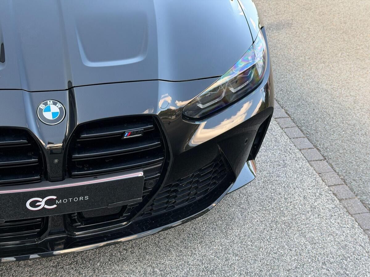 BMW M4 M4 Gallery Image