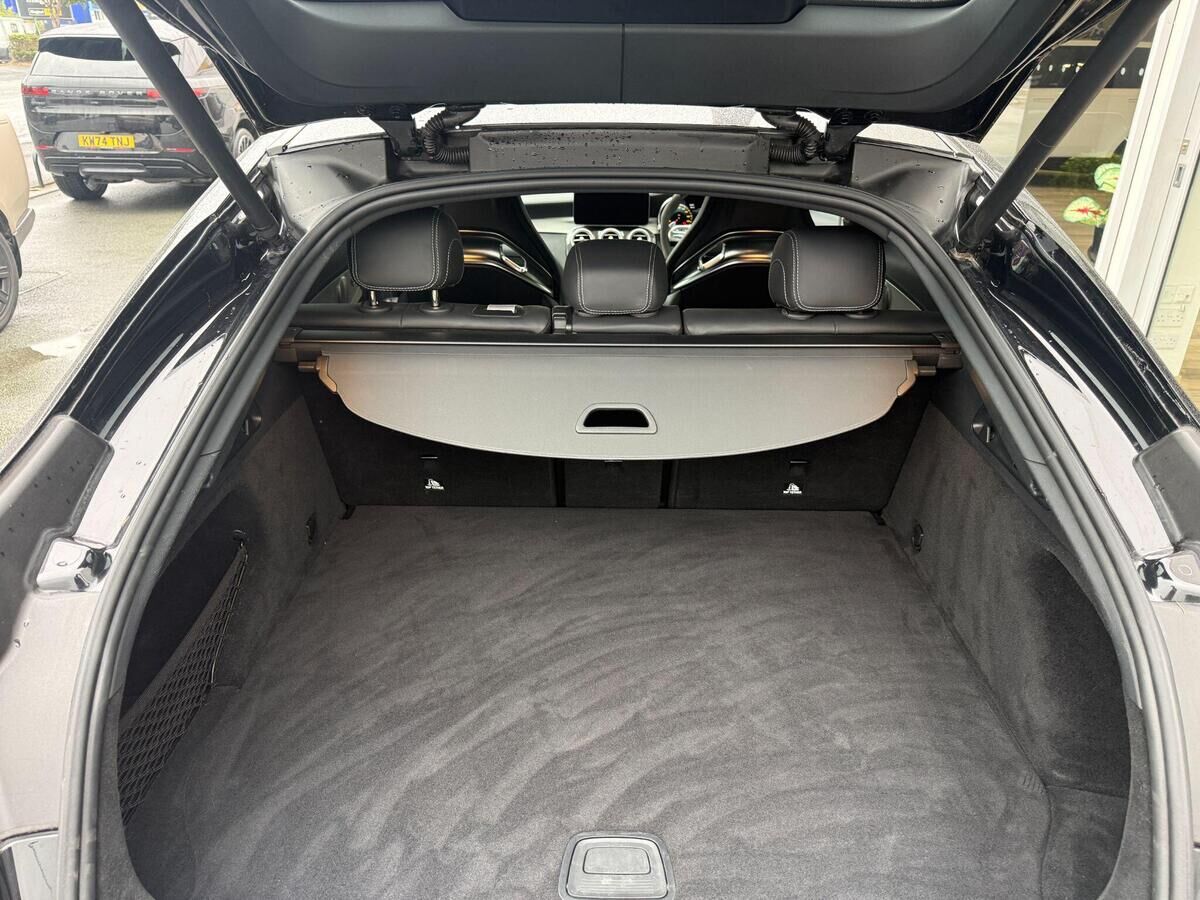 Mercedes-Benz GLC GLC Gallery Image