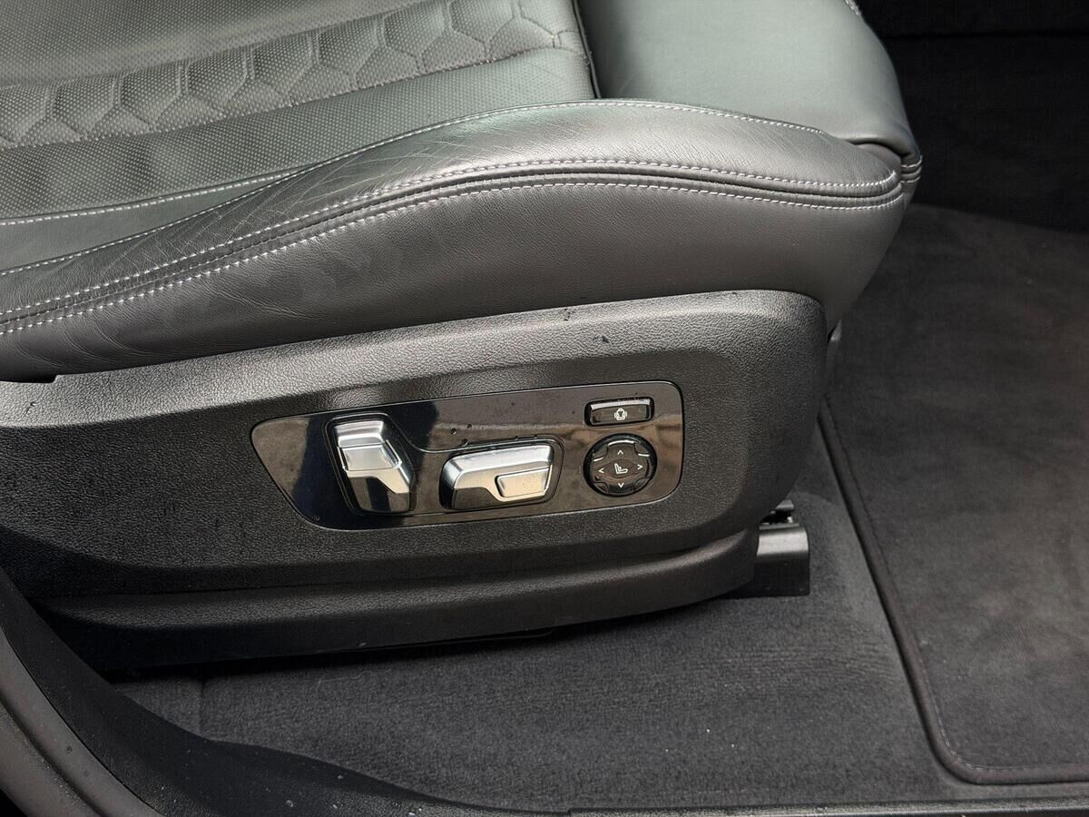 BMW X5 M X5 M Gallery Image