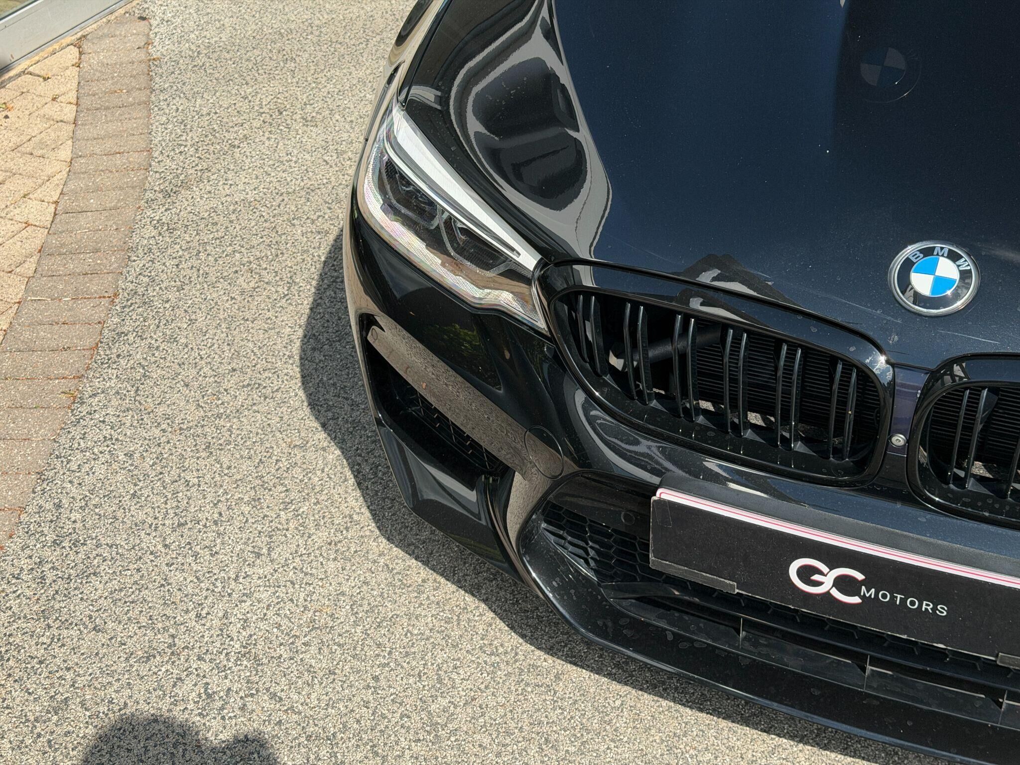 BMW M5 M5 Gallery Image