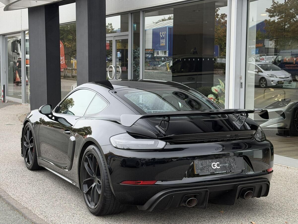 Porsche 718 Cayman 718 Cayman Gallery Image