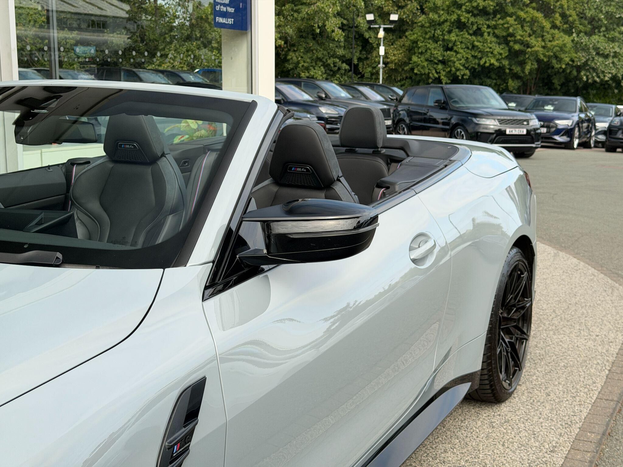 BMW M4 M4 Gallery Image