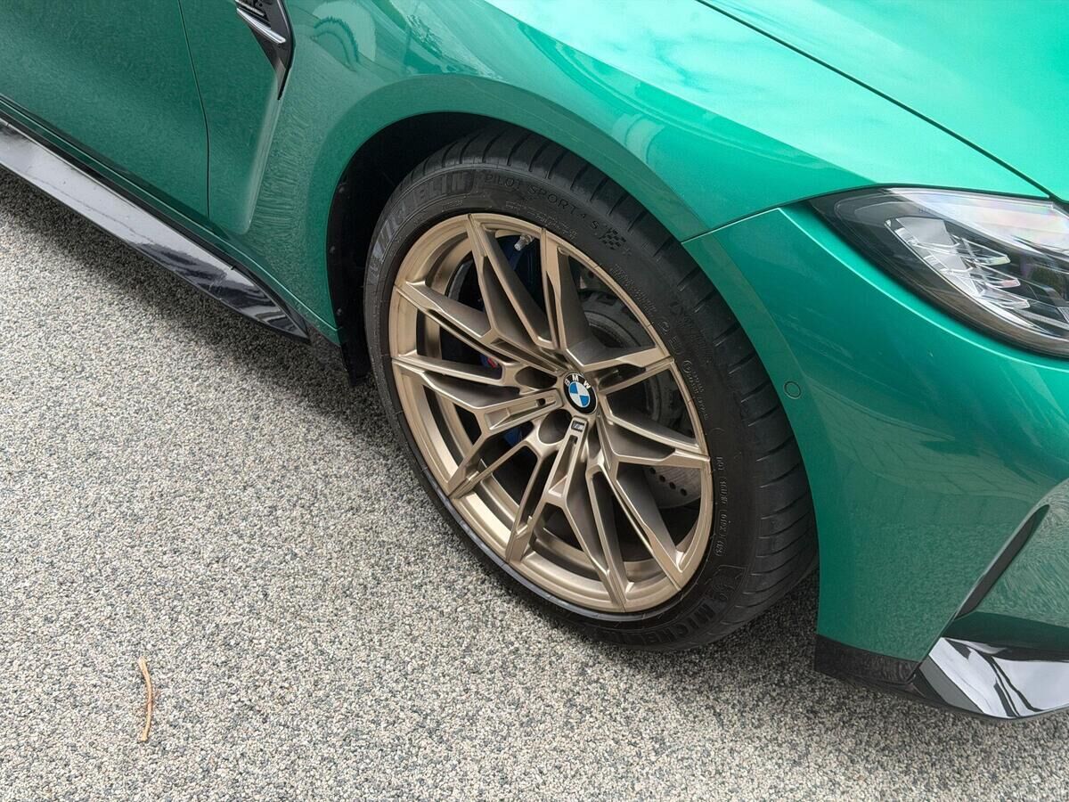 BMW M4 M4 Gallery Image
