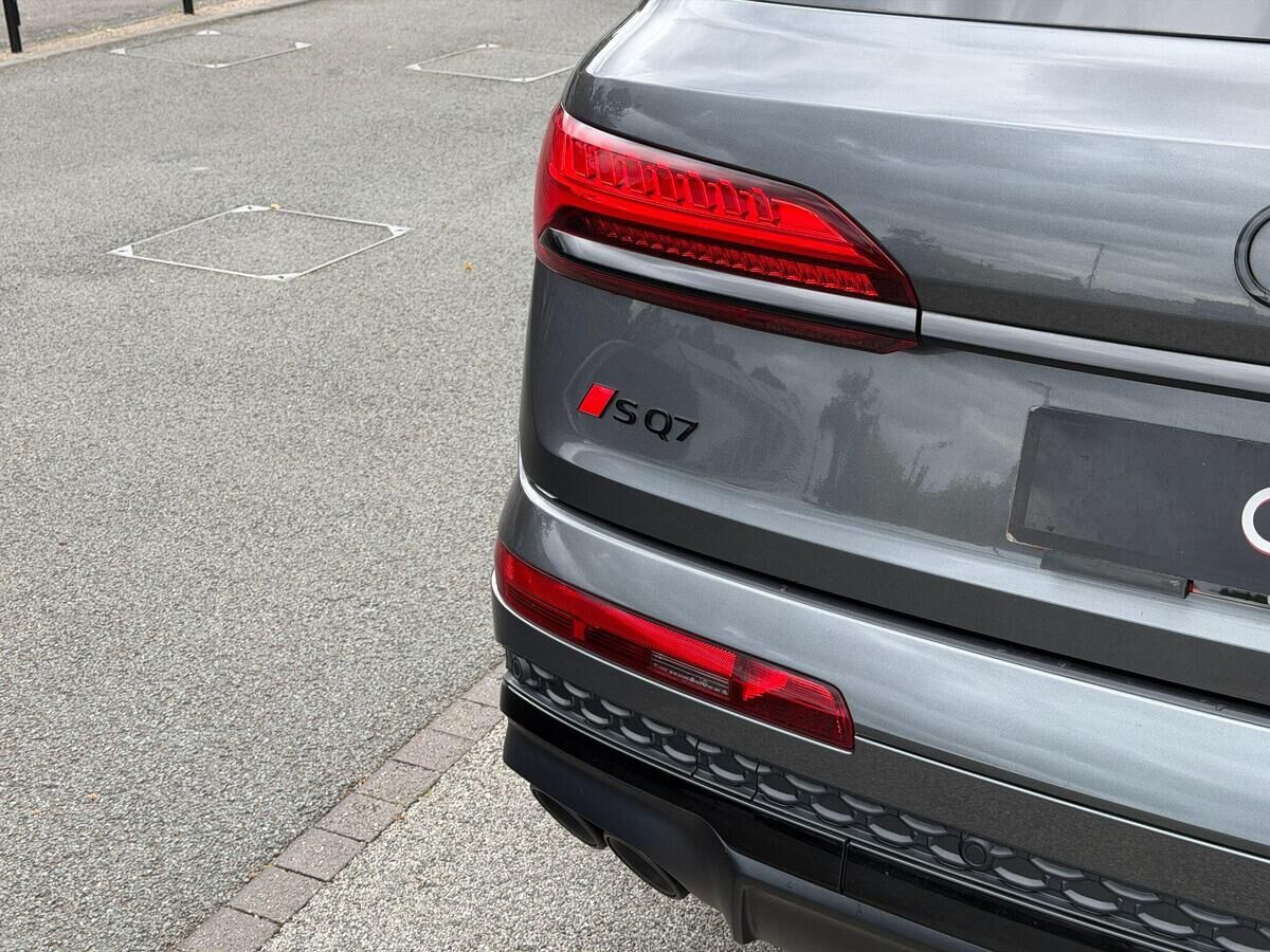 Audi SQ7 SQ7 Gallery Image