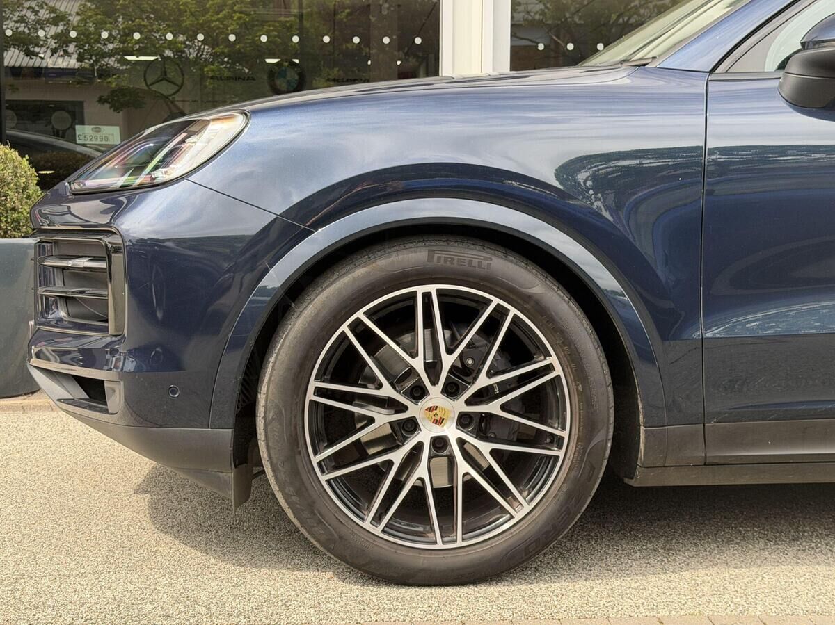 Porsche Cayenne Cayenne Gallery Image