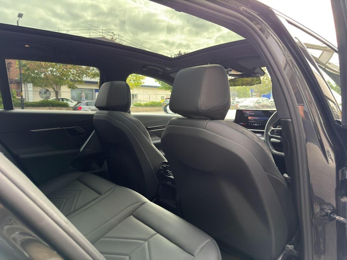 BMW i5 i5 Gallery Image