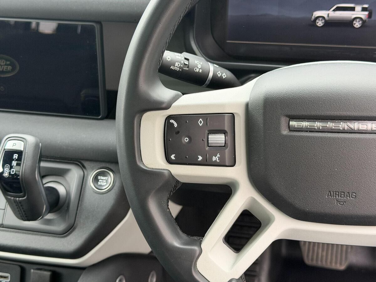 Land Rover Defender 110 Defender 110 Gallery Image