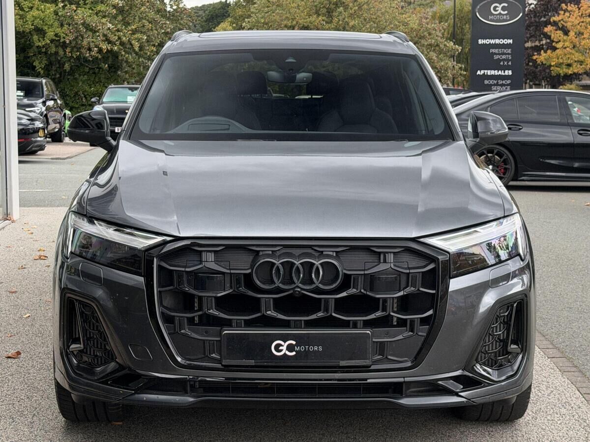 Audi SQ7 SQ7 Gallery Image