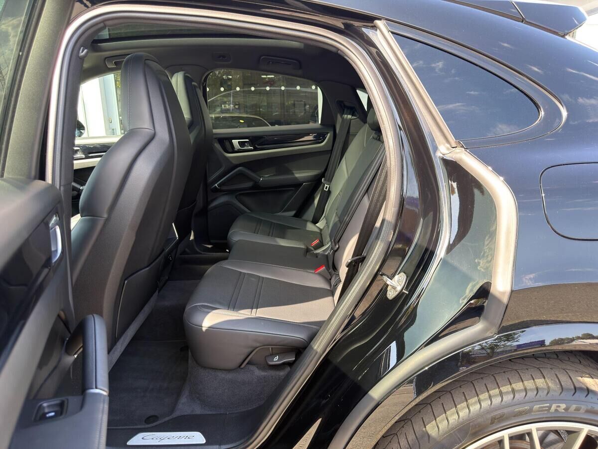 Porsche Cayenne Cayenne Gallery Image