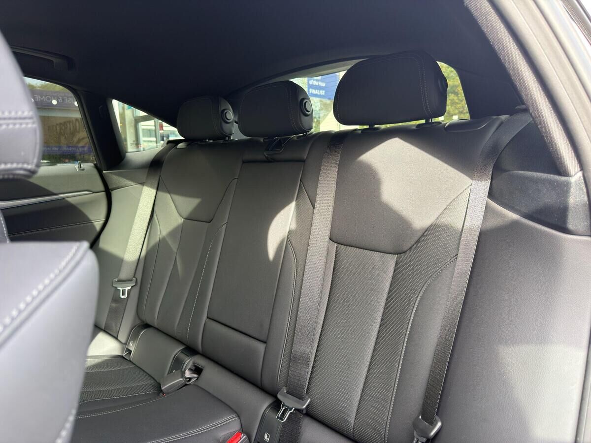 BMW i4 i4 Gallery Image