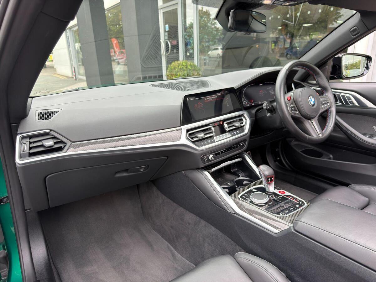 BMW M4 M4 Gallery Image