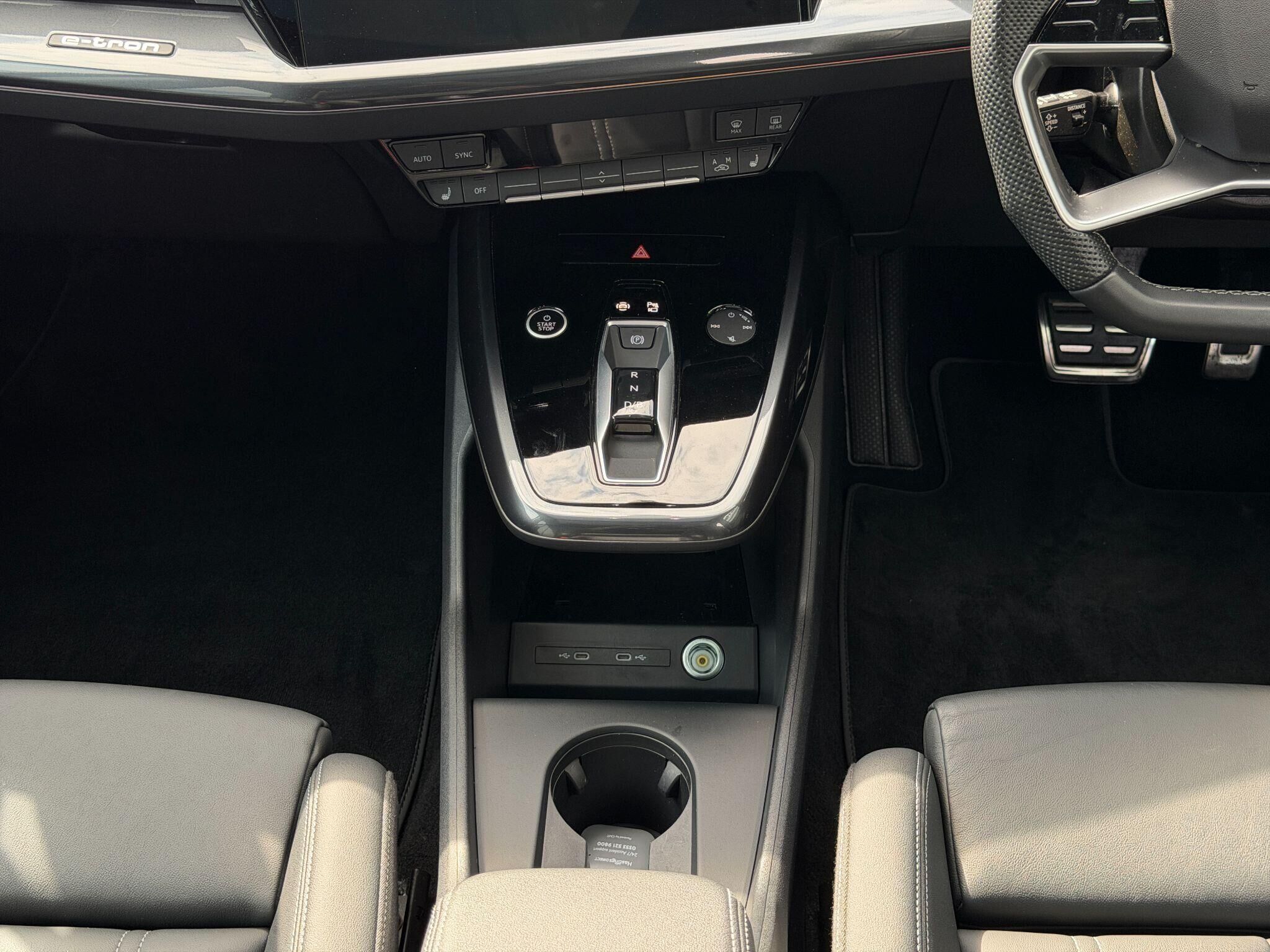 Audi Q4 e-tron Q4 e-tron Gallery Image