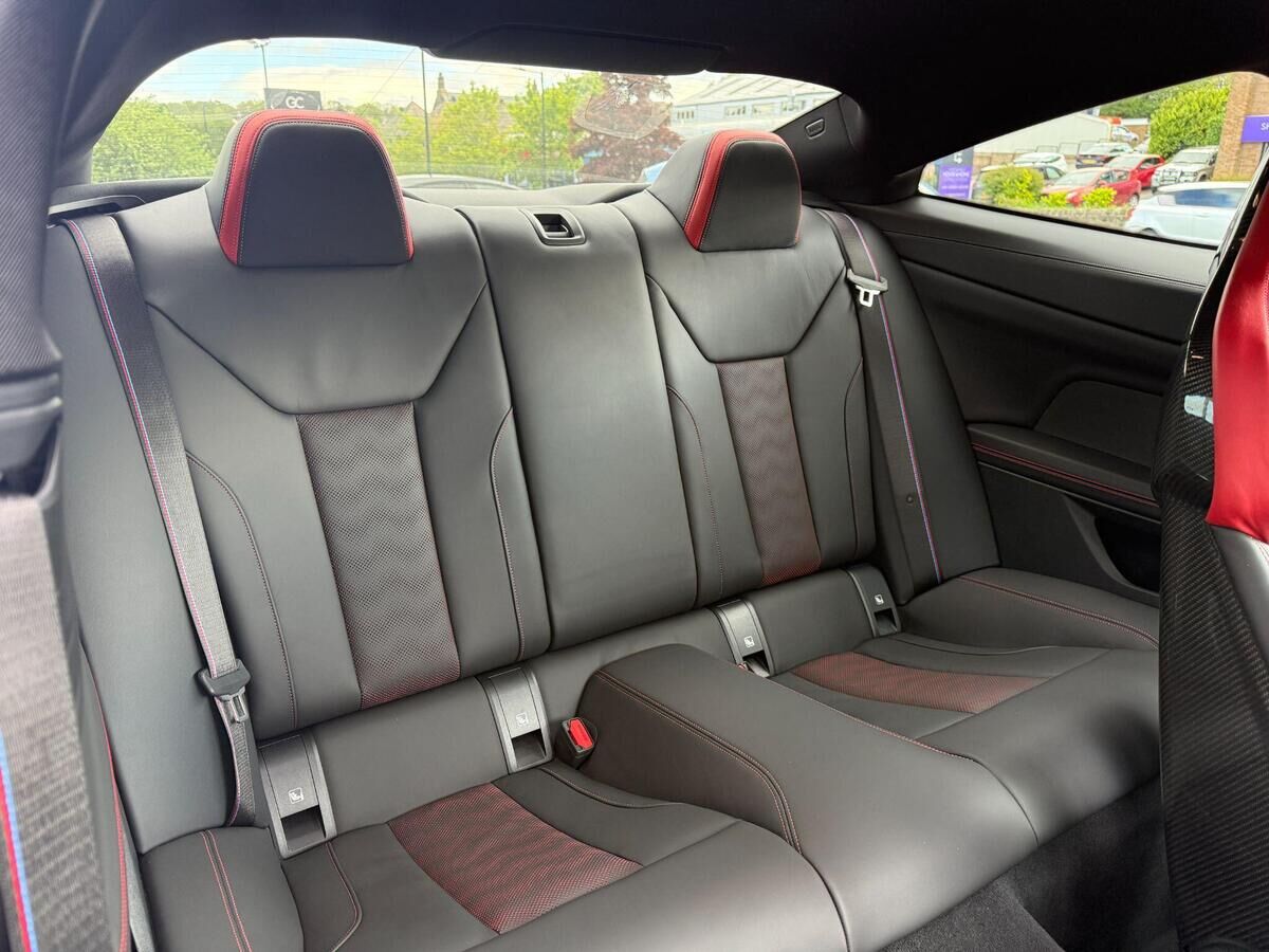BMW M4 M4 Gallery Image