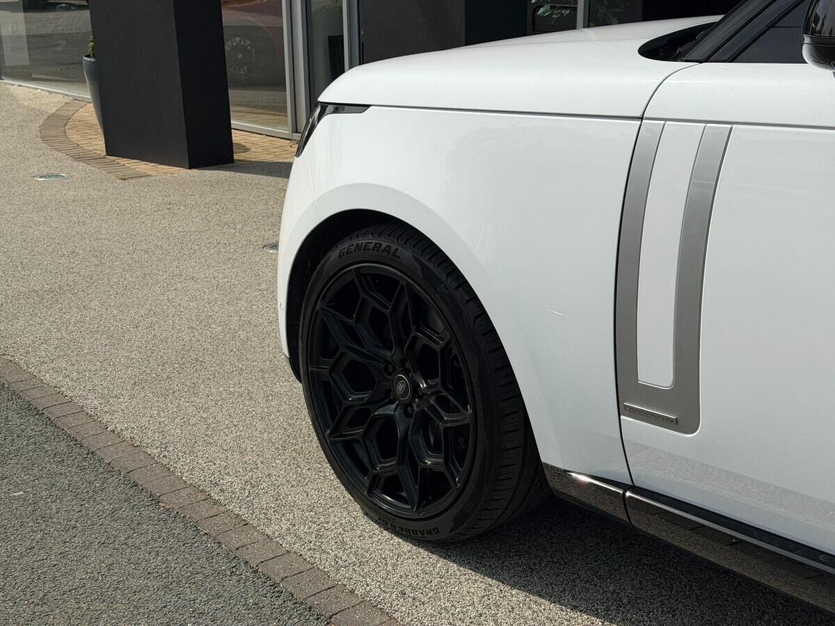 Land Rover Range Rover Range Rover Gallery Image